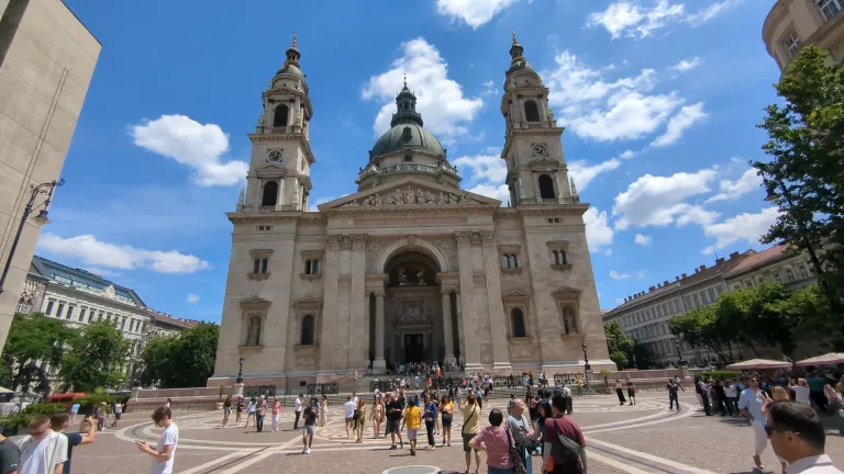 Budapest Semi-Private Day Trip from Vienna